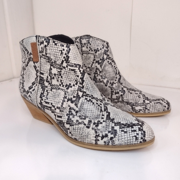 Dr Scholl's  Lucky One  Women's  zipper booties size (8)M - Picture 2 of 13
